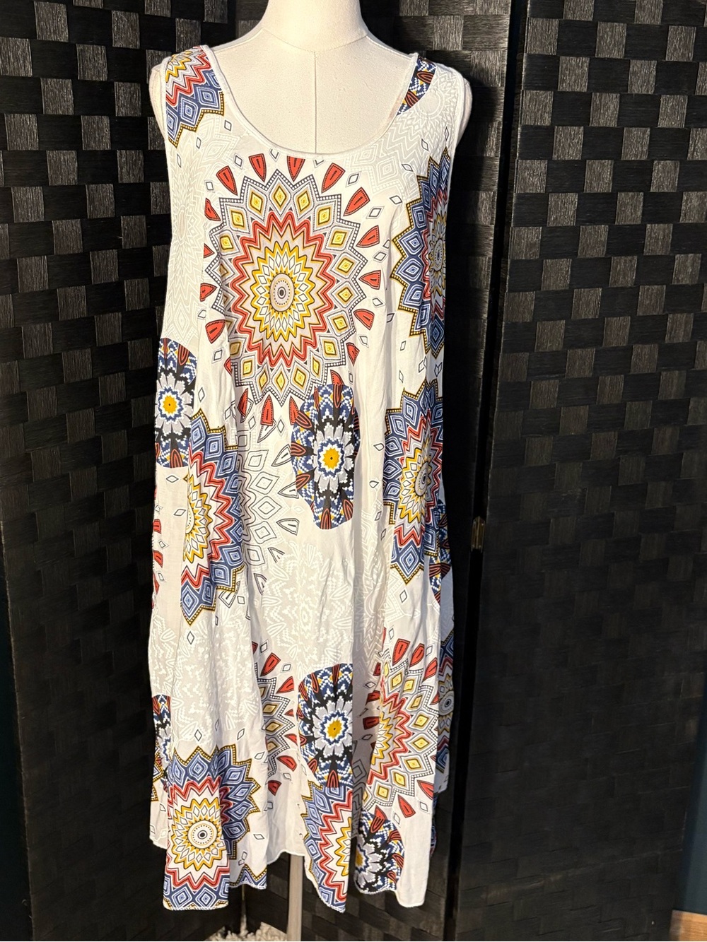 Beyond Capri Boho Flowy Sleeveless White Midi Dress Colorful Mandala Print